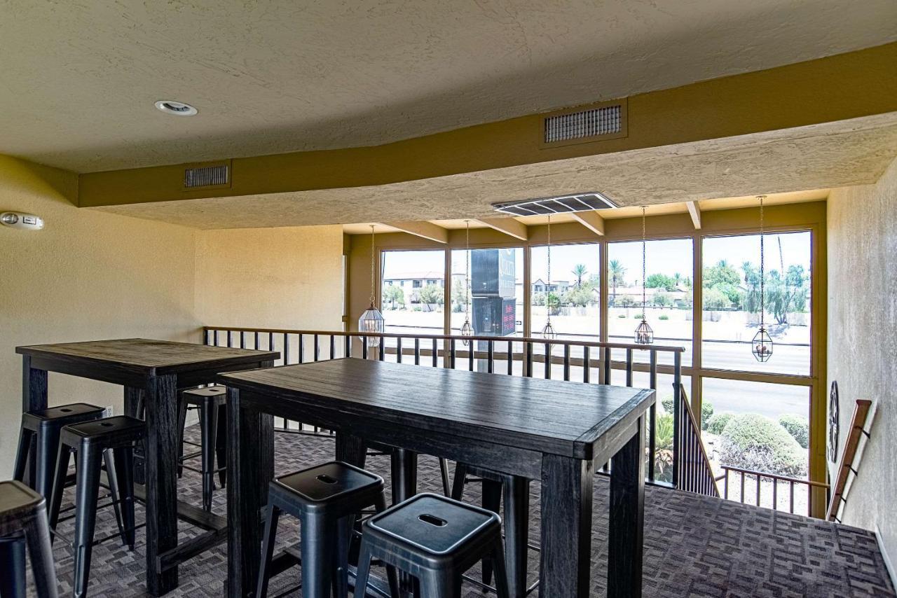 Quality Inn & Suites Phoenix Nw - Sun City Youngtown Екстериор снимка
